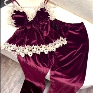 بيجامة الوردة